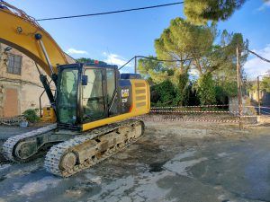 Derribo y retirada de escombros en Santa Ana cerca de Alcalá la real